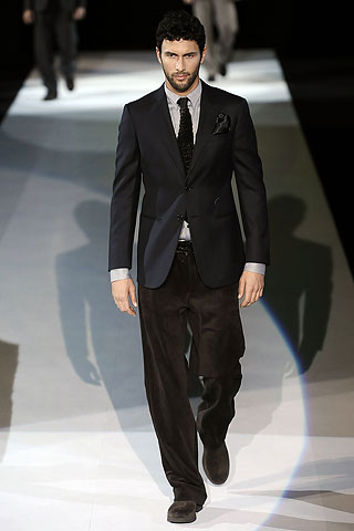 Giorgio Armani / - 2009-2010